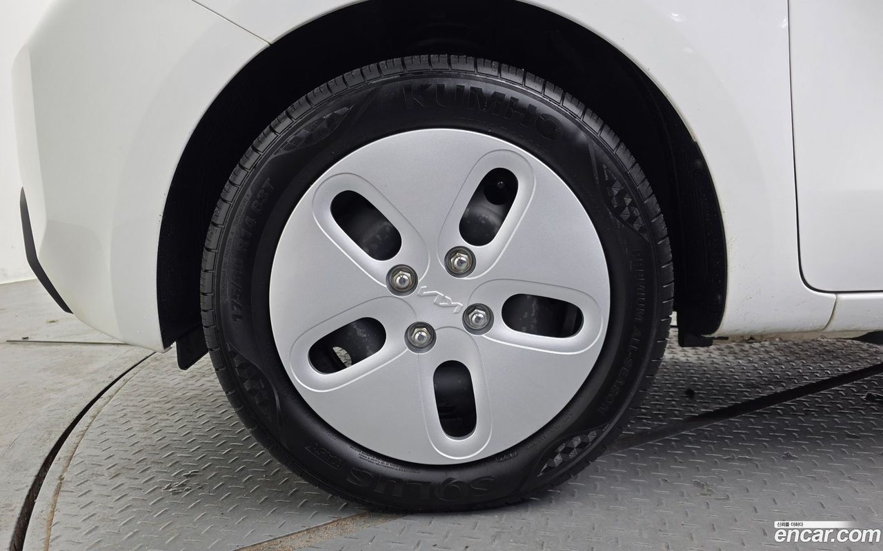 Kia Ray EV 2023 — 2