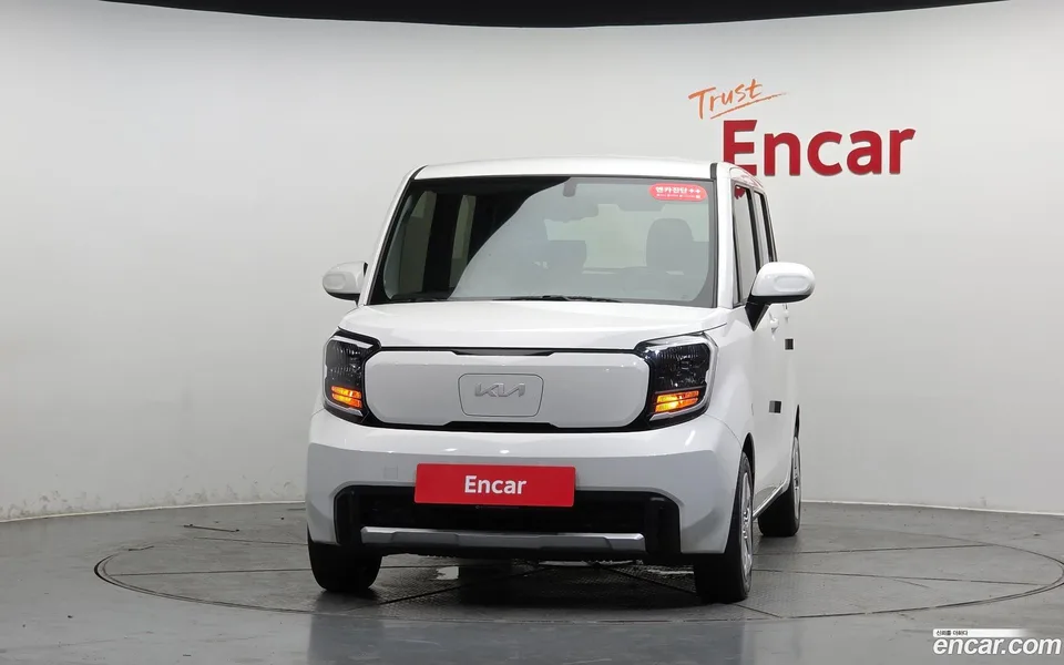 Kia Ray EV 2023 — thumbnail 3