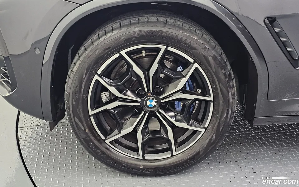 BMW X3 xDrive 20i M 2023 — миниатюра 2