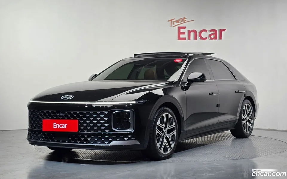 Hyundai Grandeur Hybrid 2023 — photo 1, buy with delivery to Moscow