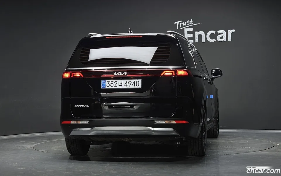 Kia Carnival 7 2022 — thumbnail 4