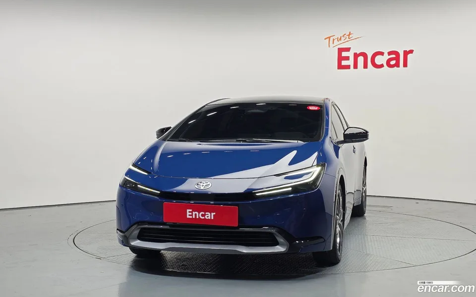 Toyota Prius 2.0 XLE 2024 — thumbnail 3