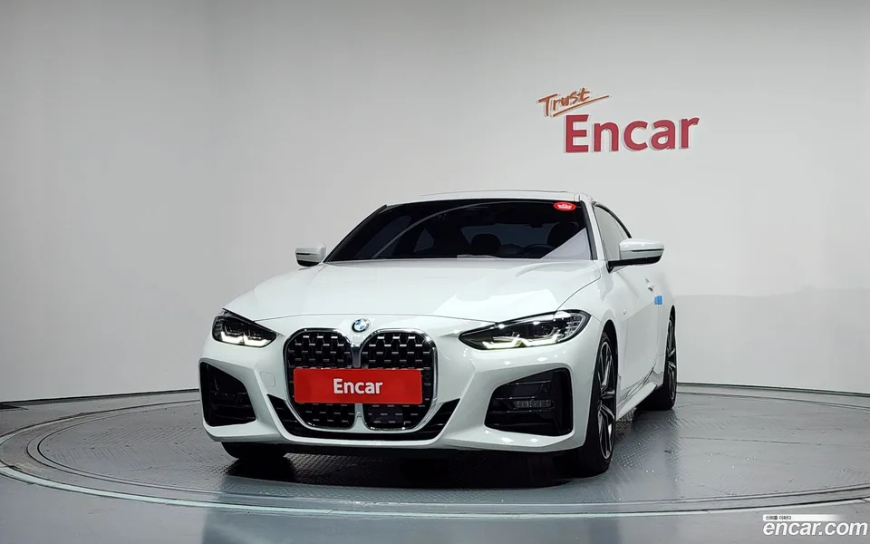 BMW 4 Series 420i M 2023 — thumbnail 3