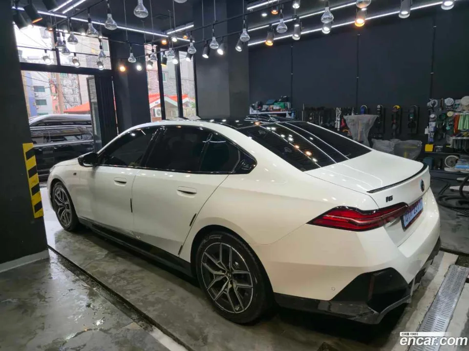 BMW i5 eDrive 40 M 2025 — миниатюра 2