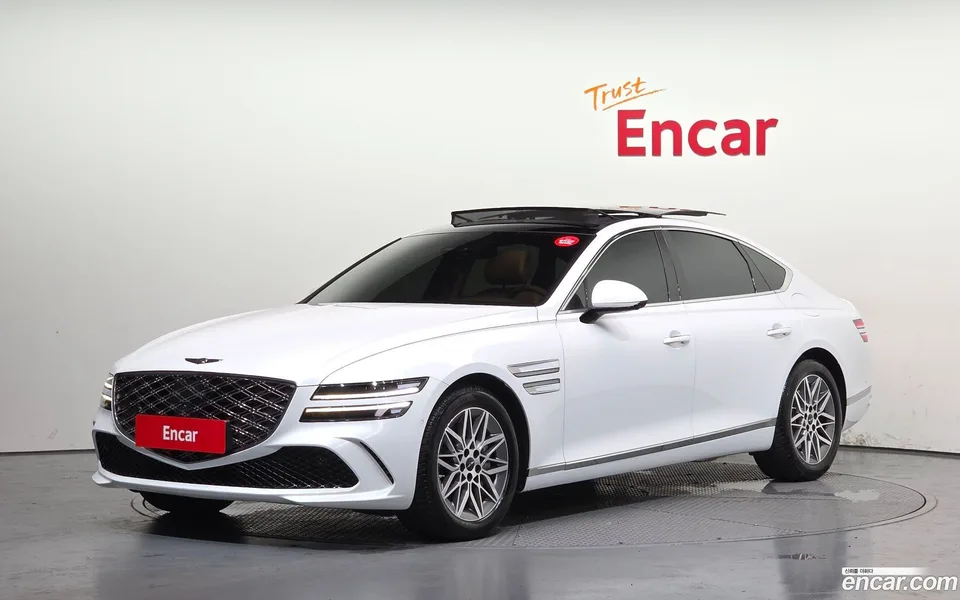Genesis G80 2.5 2WD 2024 — photo 1, buy with delivery to Moscow