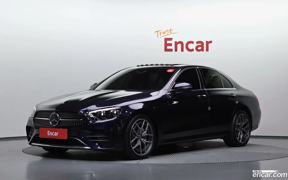 Mercedes-Benz E-Class E220d 4MATIC AMG Line 2022 — photo 1, buy with delivery to Moscow