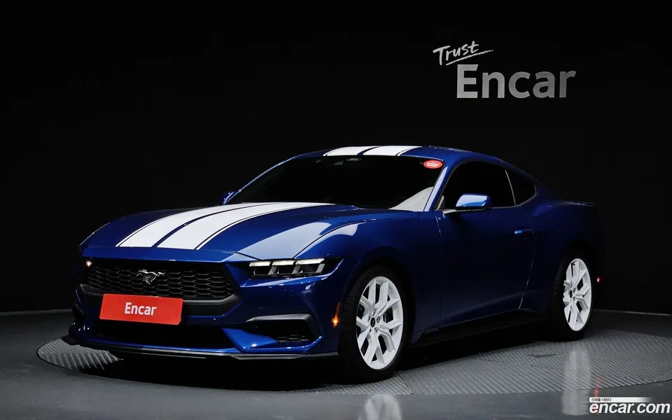 Ford Mustang 2.3 2024 — photo 1, buy with delivery to Moscow