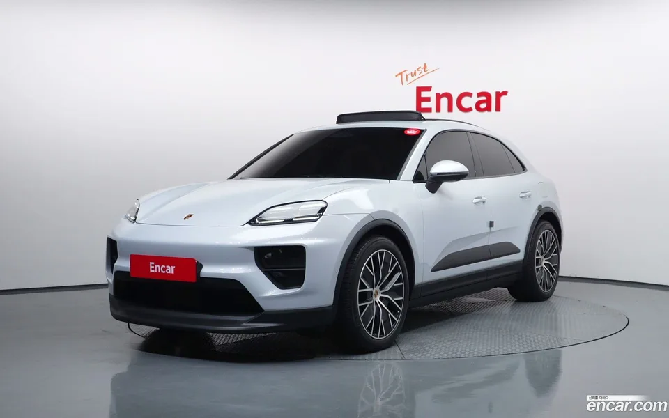 Porsche Macan Electric 4 2025 — photo 1, buy with delivery to Moscow