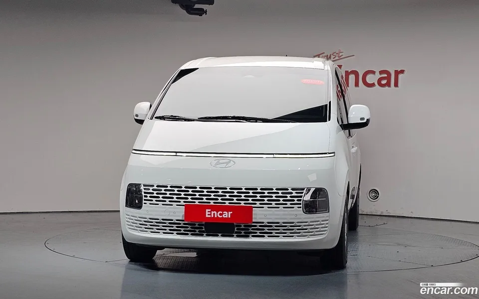Hyundai Staria 5 2025 — миниатюра 3