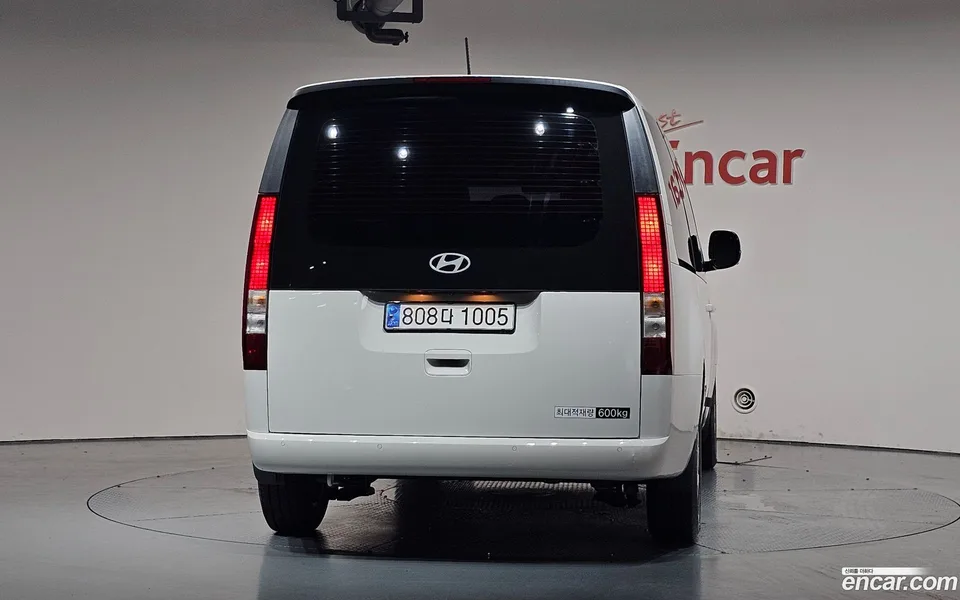 Hyundai Staria 5 2025 — миниатюра 4