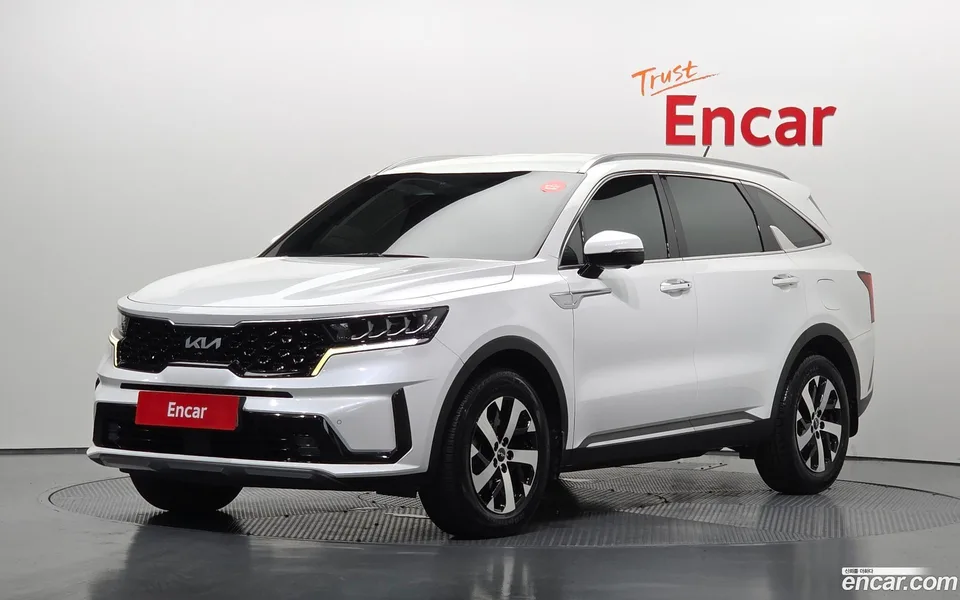 Kia Sorento 2.5T 2WD 2022 — photo 1, buy with delivery to Moscow
