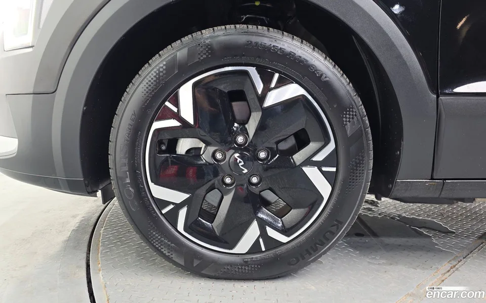 Kia Niro EV 2023 — thumbnail 2
