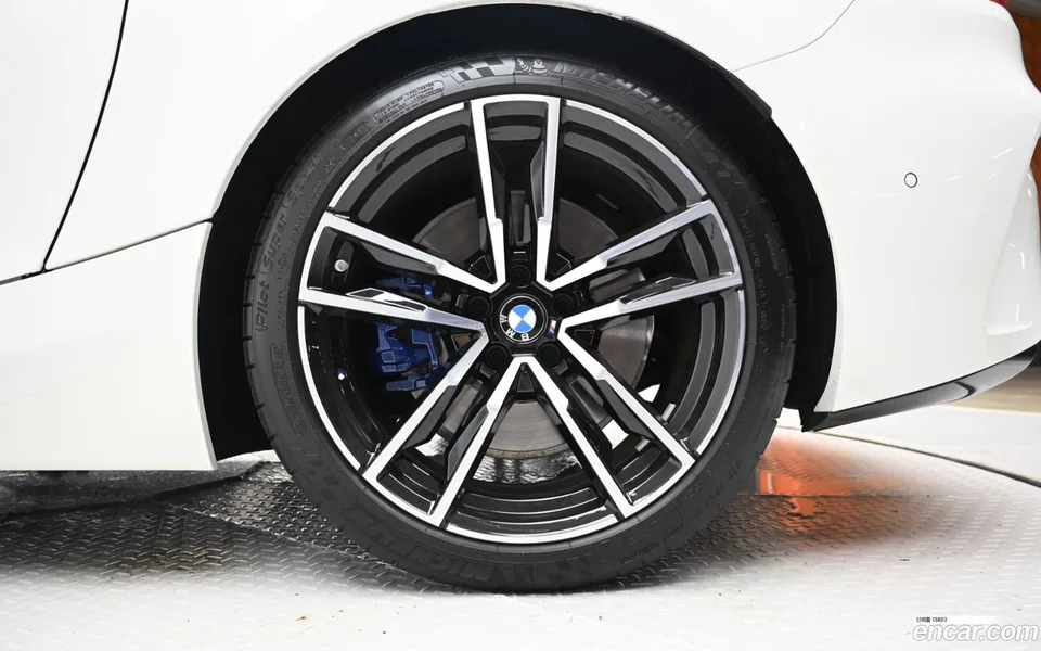 BMW Z4 sDrive20i M 2025 — thumbnail 5