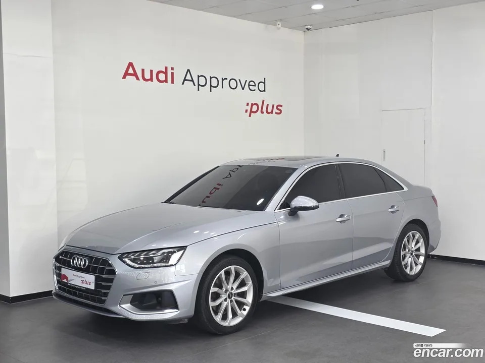 Audi A4 40 TFSI 2023 — photo 1, buy with delivery to Moscow