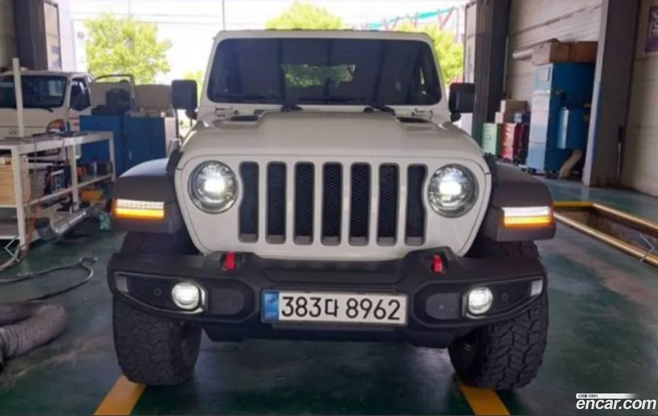 Jeep Wrangler 2.0 2 2022 — photo 1, buy with delivery to Moscow