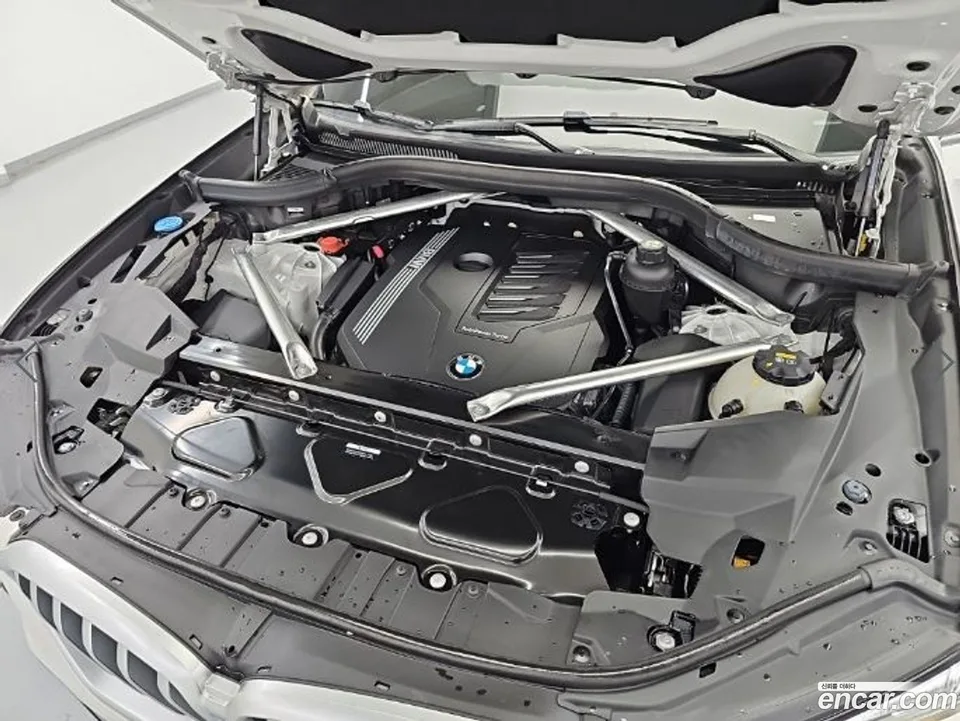 BMW X6 xDrive40i M 2022 — thumbnail 2