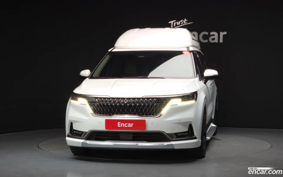 Kia Carnival 9 2023 — thumbnail 3