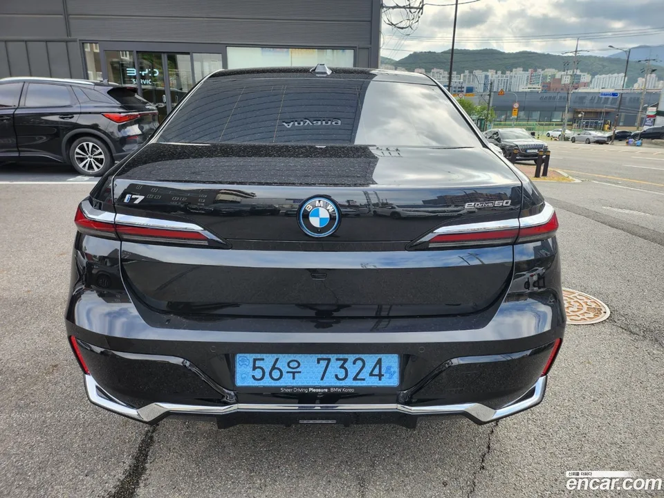 BMW i7 eDrive 50 M 2026 — миниатюра 3