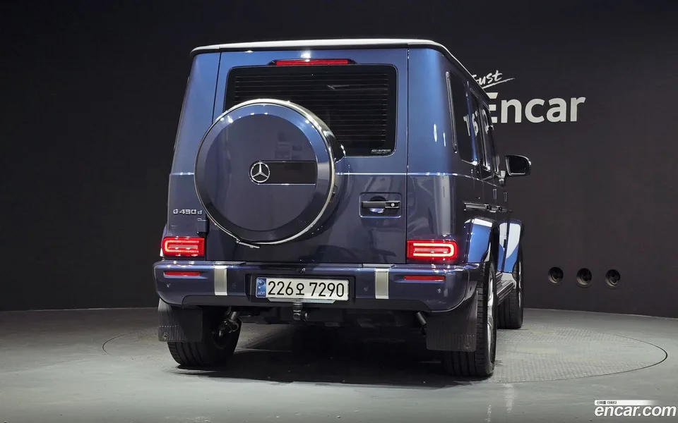 Mercedes-Benz G-Class G450d 2024 — thumbnail 4