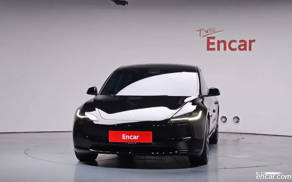 Tesla Model 3 RWD 2025 — thumbnail 3