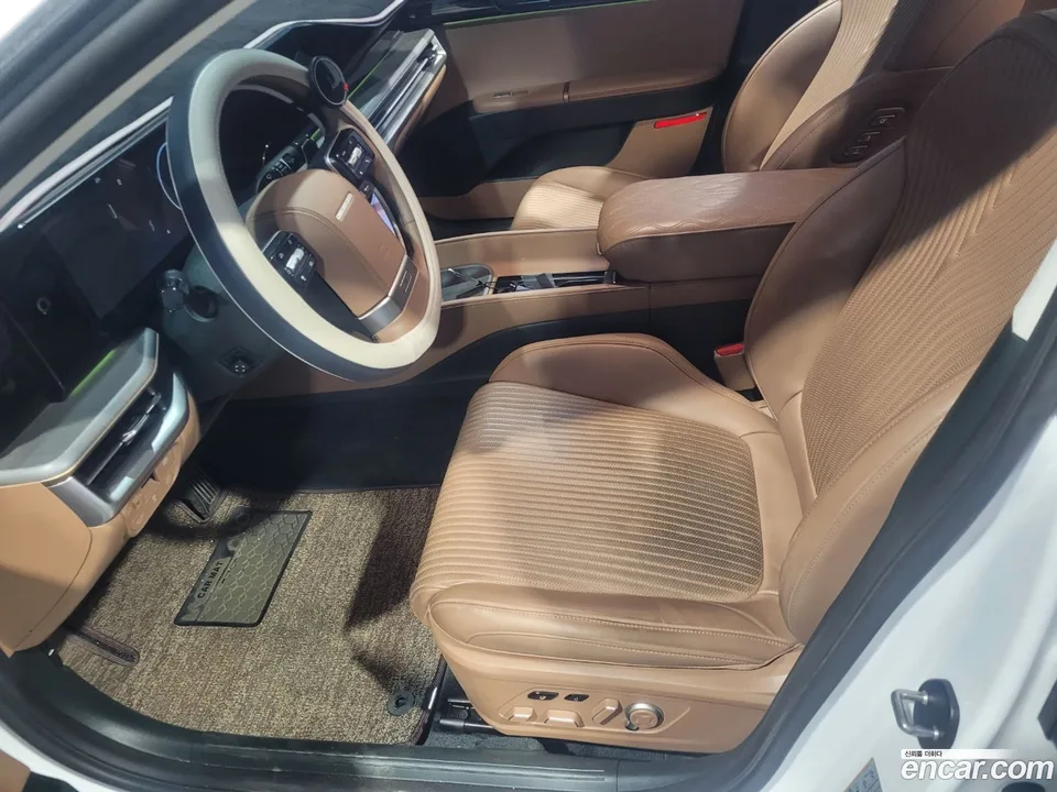 Hyundai Grandeur Hybrid 2023 — thumbnail 2