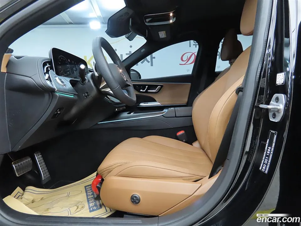 Mercedes-Benz E-Class E200 AMG Line 2025 — thumbnail 5