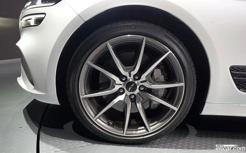 Genesis G70 2.5T 4WD 2023 — thumbnail 5