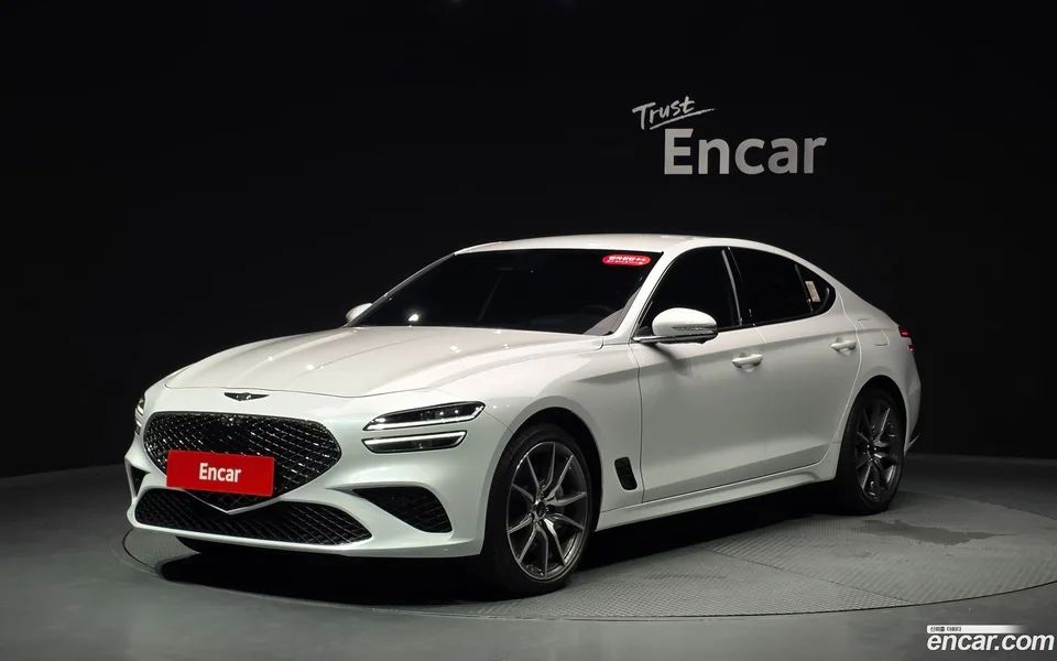 Genesis G70 2.5T 4WD 2023 — photo 1, buy with delivery to Moscow