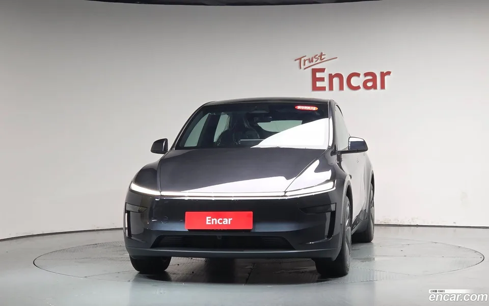 Tesla Model Y RWD 2026 — thumbnail 3