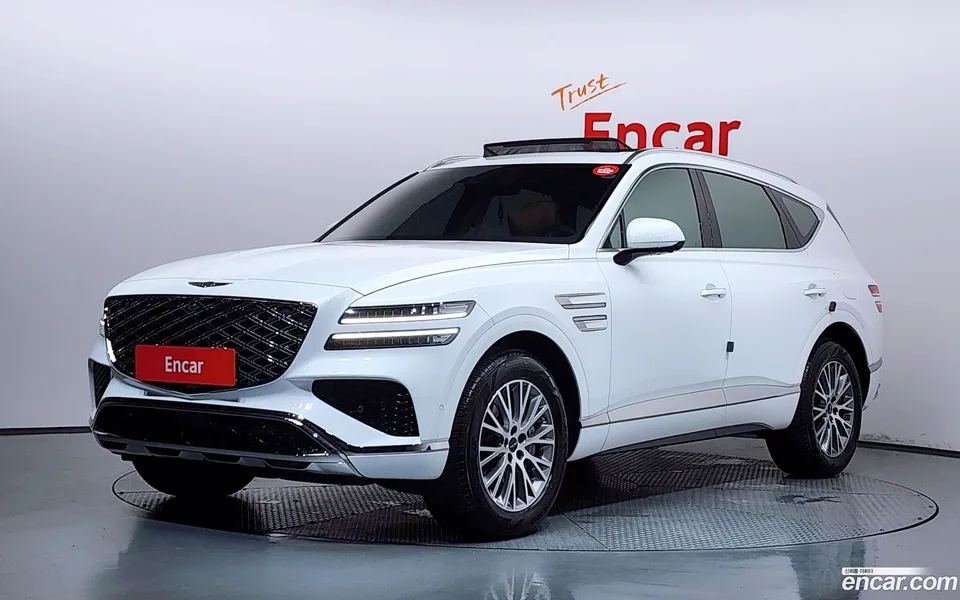 Genesis GV80 2.5T 2WD 2024 — photo 1, buy with delivery to Moscow