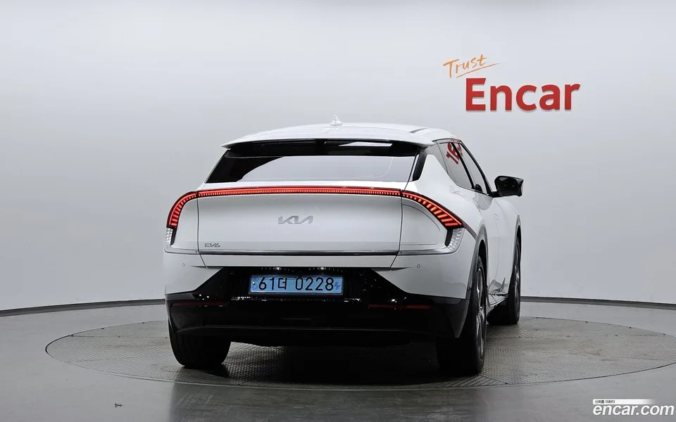 Kia EV6 4WD 2022 — thumbnail 4