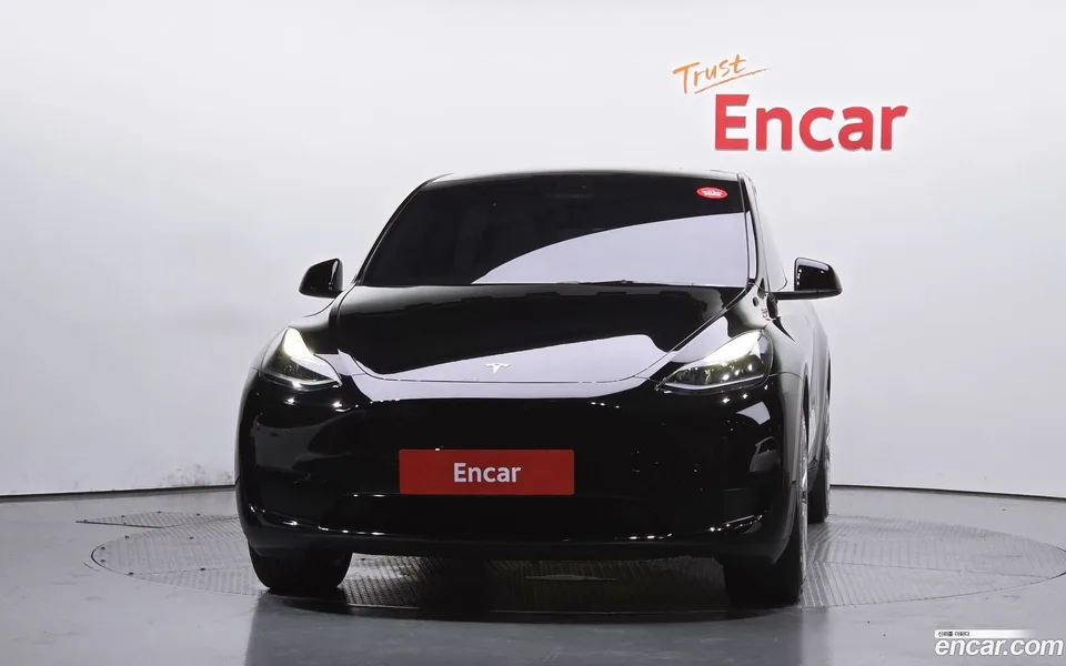 Tesla Model Y RWD 2023 — thumbnail 3
