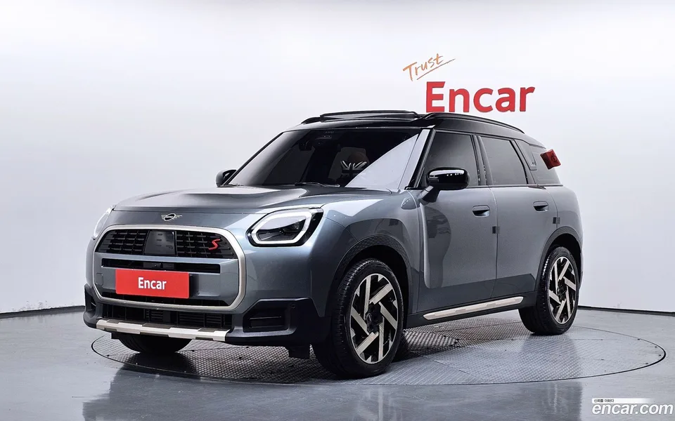 MINI Cooper S Countryman ALL4 2024 — photo 1, buy with delivery to Moscow