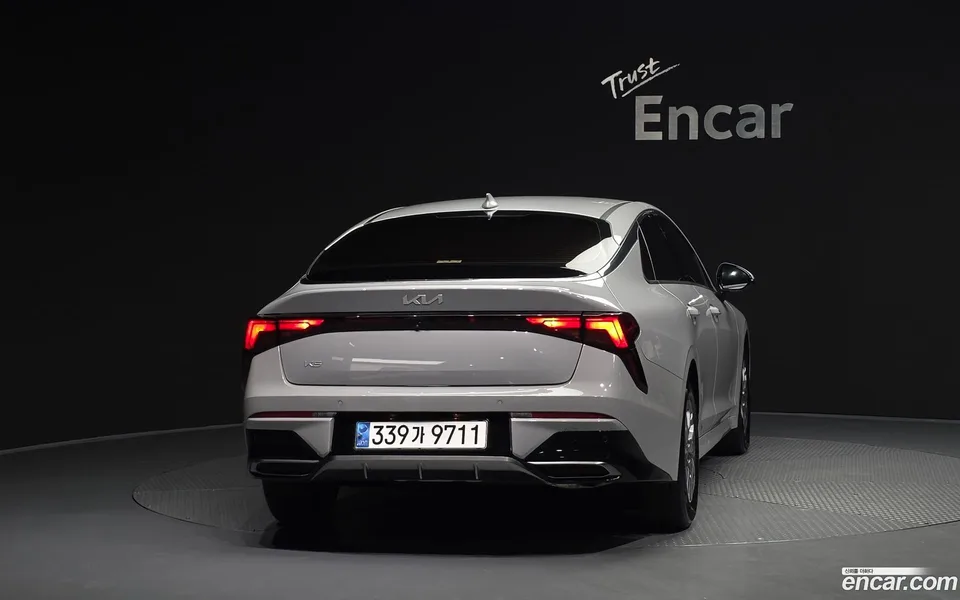 Kia K5 Hybrid 2024 — thumbnail 4