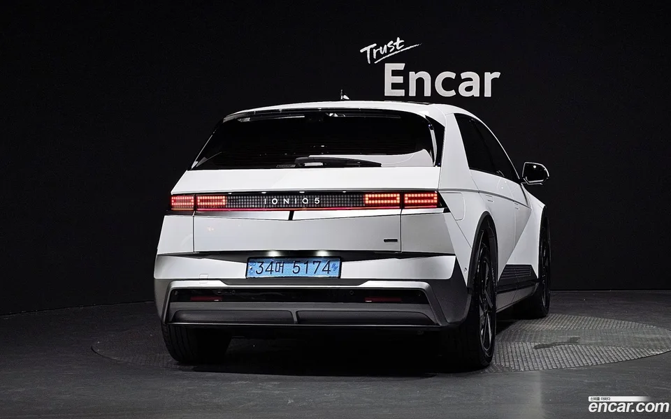 Hyundai Ioniq 5 AWD 2024 — thumbnail 4