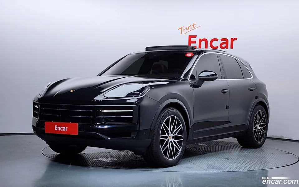 Porsche Cayenne 3.0 2025 — photo 1, buy with delivery to Moscow