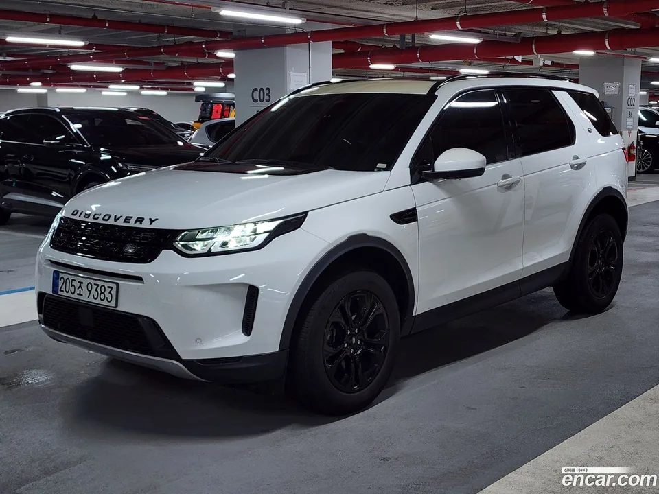 Land Rover Discovery Sport P250 S 2022 — photo 1, buy with delivery to Moscow