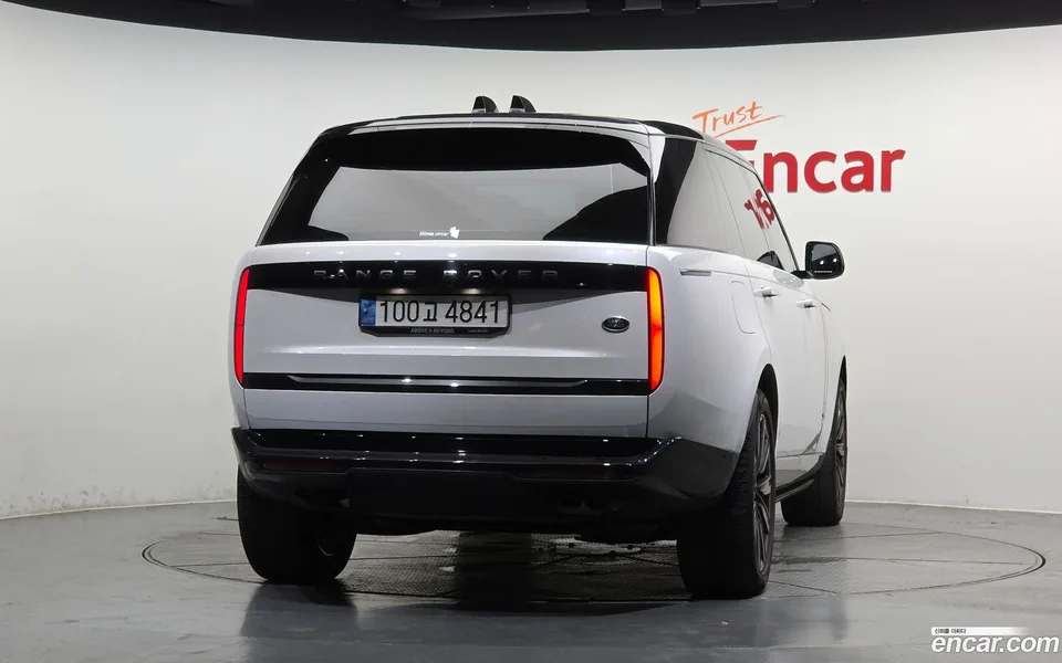 Land Rover Range Rover P530 AB LWB 2023 — thumbnail 4