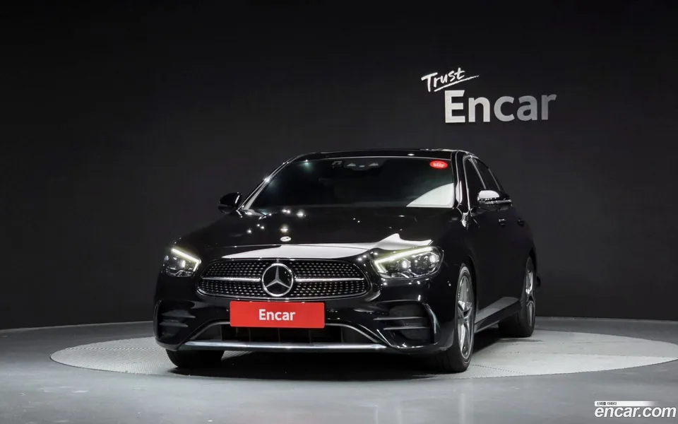 Mercedes-Benz E-Class E250 AMG Line 2022 — thumbnail 3