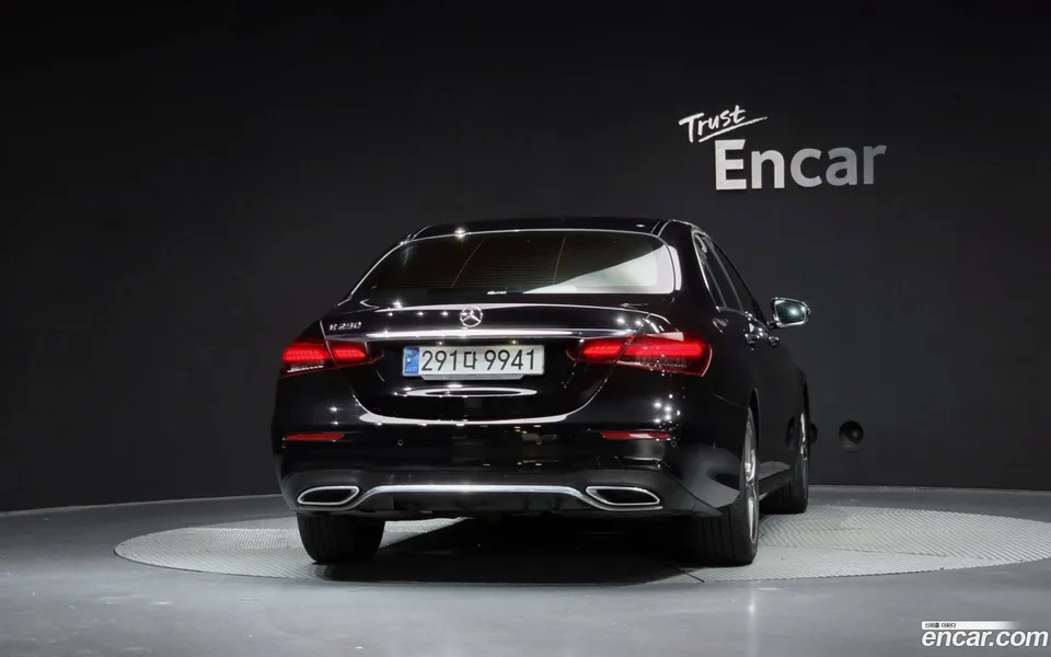 Mercedes-Benz E-Class E250 AMG Line 2022 — thumbnail 4