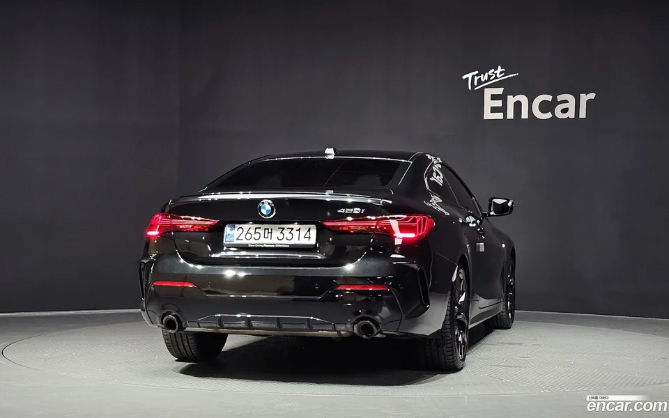BMW 4 Series 420i M 2024 — thumbnail 4