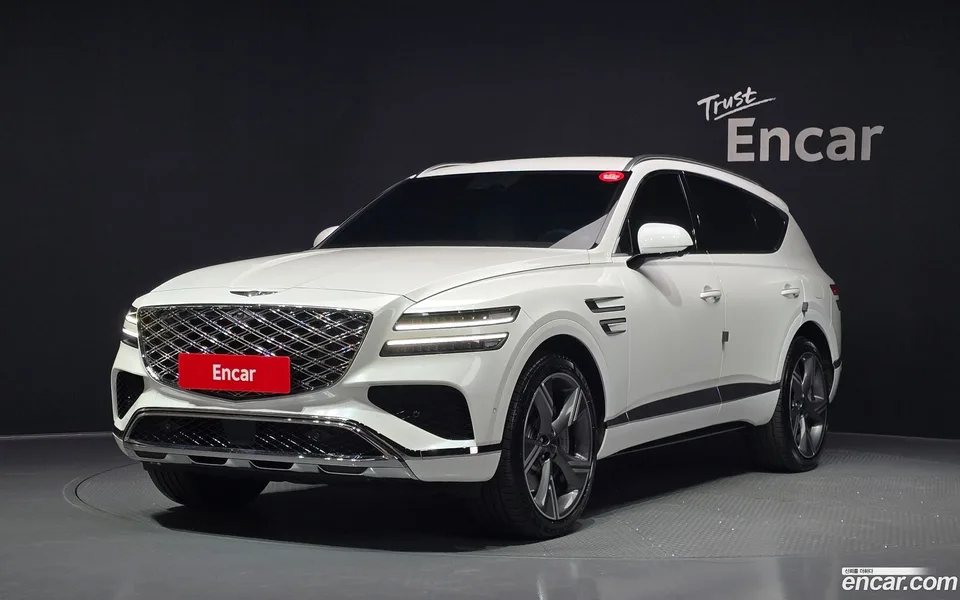 Genesis GV80 2.5T 2WD 2024 — photo 1, buy with delivery to Moscow