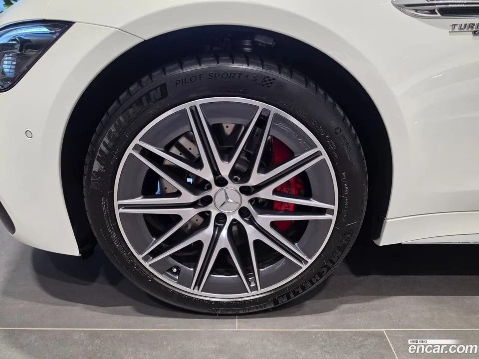 Mercedes-Benz AMG GT 4 43 4MATIC+ 2025 — thumbnail 2