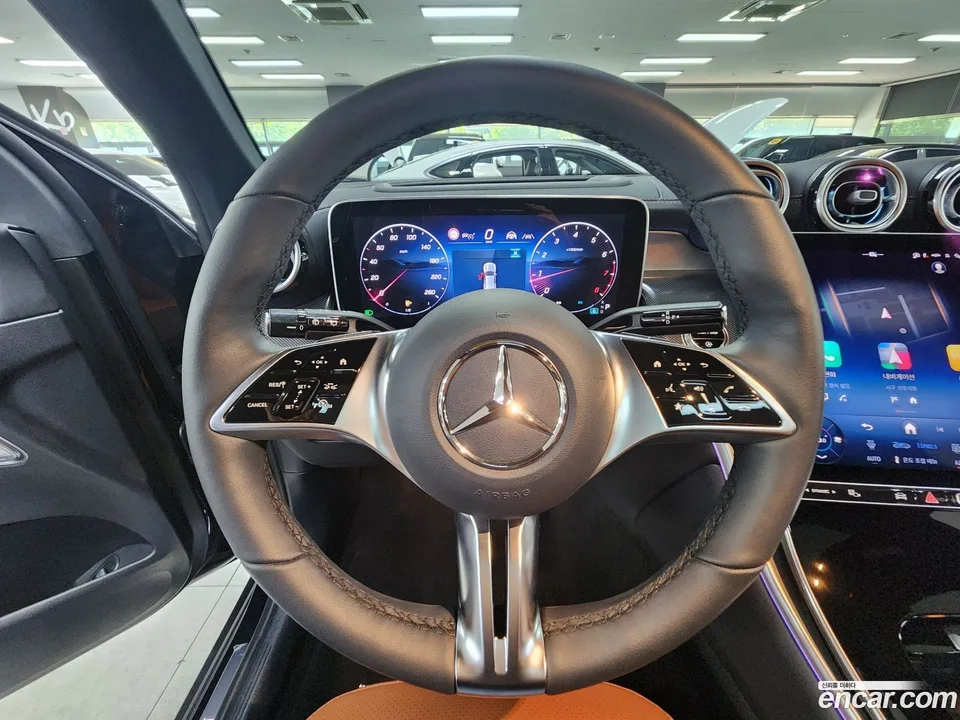 Mercedes-Benz GLC-Class GLC300 4MATIC 2026 — миниатюра 3