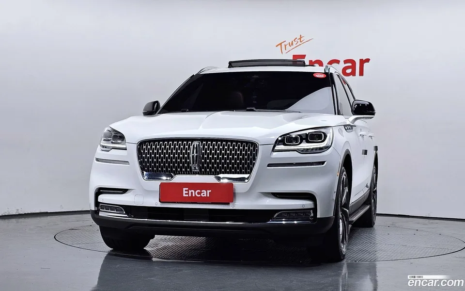 Lincoln Aviator 3.0 AWD 2023 — thumbnail 3