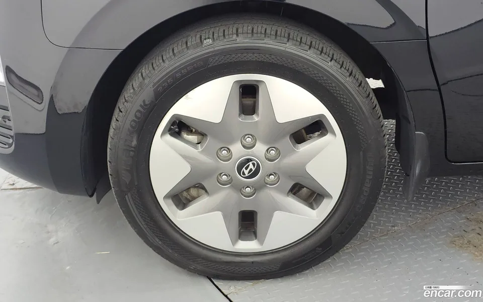 Hyundai Staria HEV 1.6 9 2024 — thumbnail 2