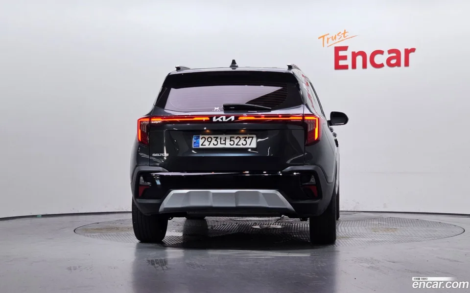 Kia Seltos 1.6 2WD 2023 — thumbnail 4