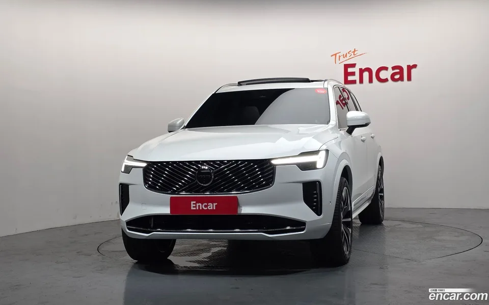 Volvo XC90 B6 2025 — thumbnail 3