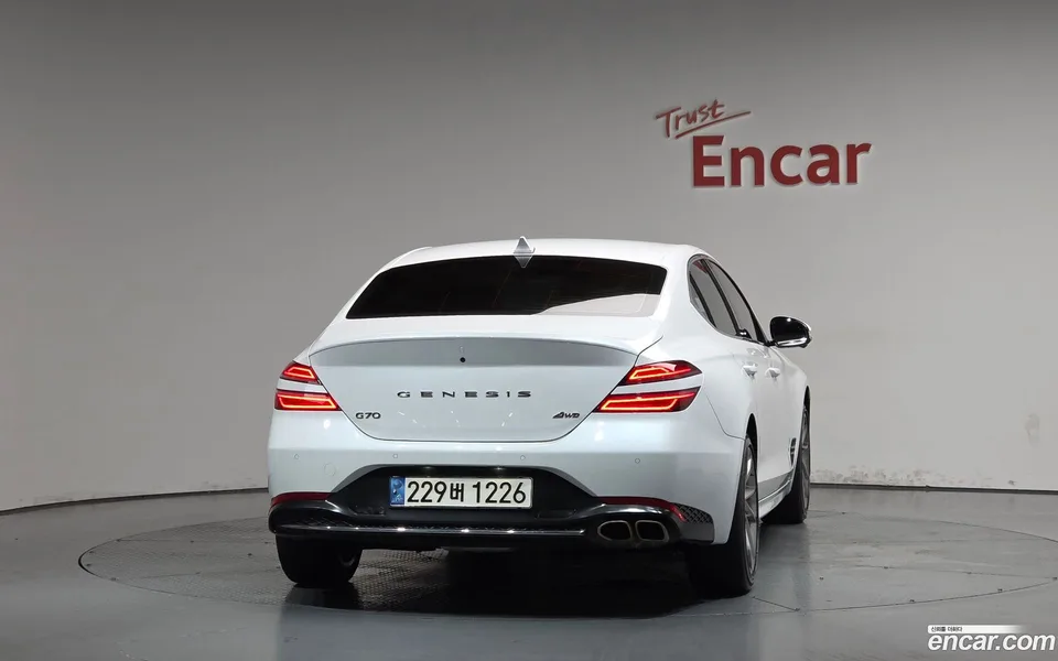 Genesis G70 2.0T 4WD 2022 — миниатюра 4