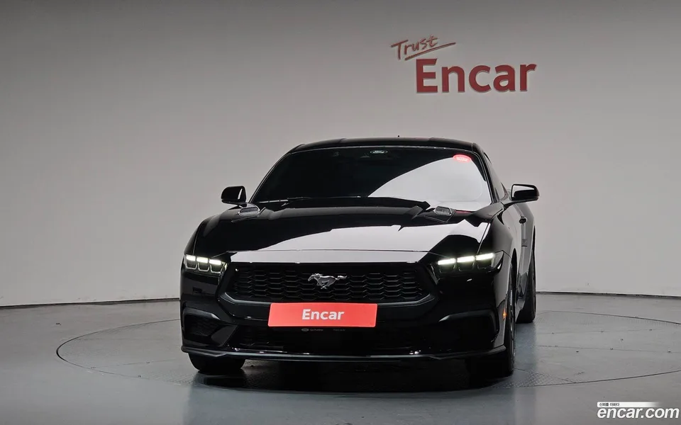 Ford Mustang 2.3 2024 — thumbnail 3